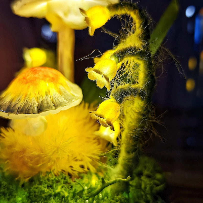 LED Mushroom Night Light with Crochet Plant and Dried Flowers, Wooden Base, 12cm Diameter, 17.5cm Height