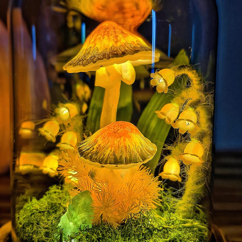 LED Mushroom Night Light with Crochet Plant and Dried Flowers, Wooden Base, 12cm Diameter, 17.5cm Height