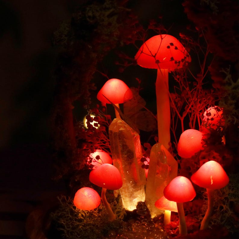 Rose Pink Mushroom Night Light with Crystal Core and Moss Arch, Fairy Garden Terrarium Lamp, 17 cm