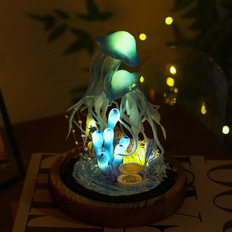 Blue Jellyfish Lamp Ocean Night Light Glass Dome Coral Pearl Decor 17 cm