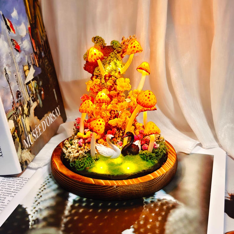 LED Mushroom Night Light with Swan Figurine, Battery or USB Powered, Hand-Sculpted Decorative Lamp for Home Decor, 16x10x10 cm