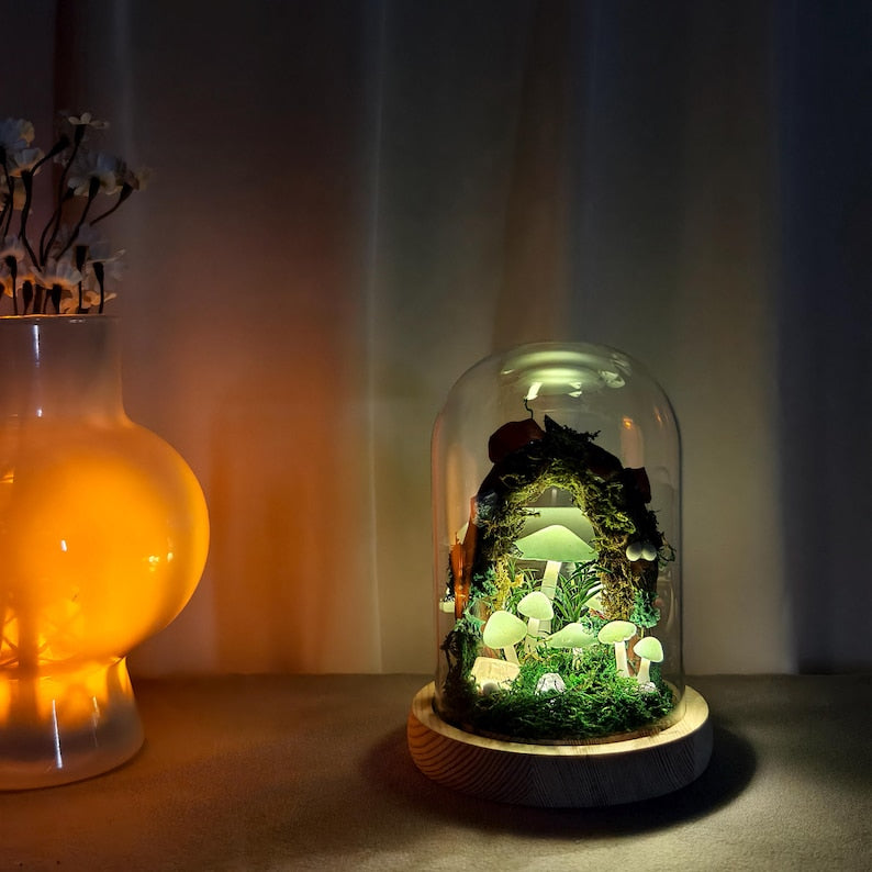 LED Mushroom Night Light with Dried Flowers and Wooden Base, 12cm Diameter, 17.5cm Height