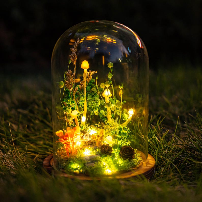 Green Handmade Mushroom Night Lamp with Glass Dome, Forest Mushroom Decor for Bedroom, Art Deco Style