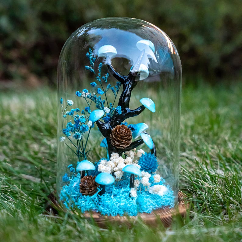 Blue Handmade Mushroom Lamp with Dried Flowers, Glass Dome, Resin Clay, Fantasy Bedroom Decor