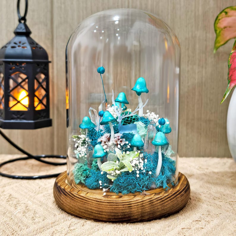 Blue Mushroom Crystal Lamp with Miniature Deer, LED Night Light, Wooden Base, 12cm Diameter, 17.5cm Height