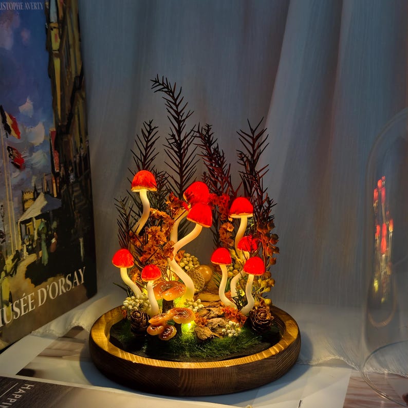 Ganoderma Lucidum Mushroom Lamp LED Night Light with Natural Moss Battery or USB Powered for Bedroom Decor