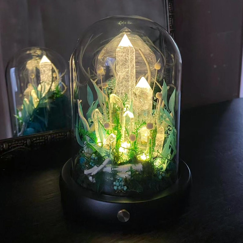 Crystal Night Light with Wooden Base, Blue Glow Fairy Tale Lamp, USB or Battery Powered, 17 cm Height