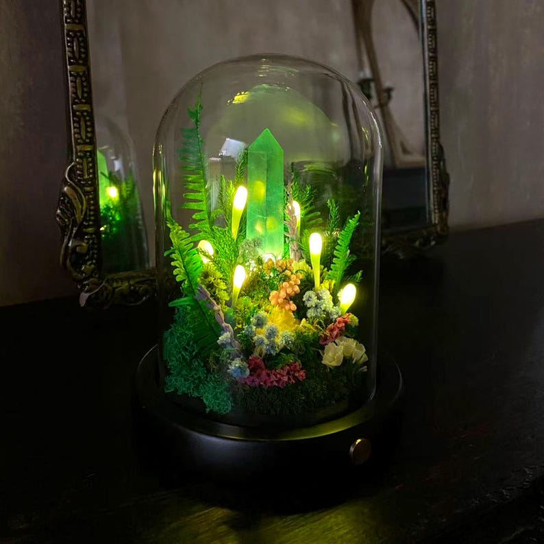 Green Crystal LED Night Light – Handcrafted Wooden Base, USB & Battery Options, 17 cm