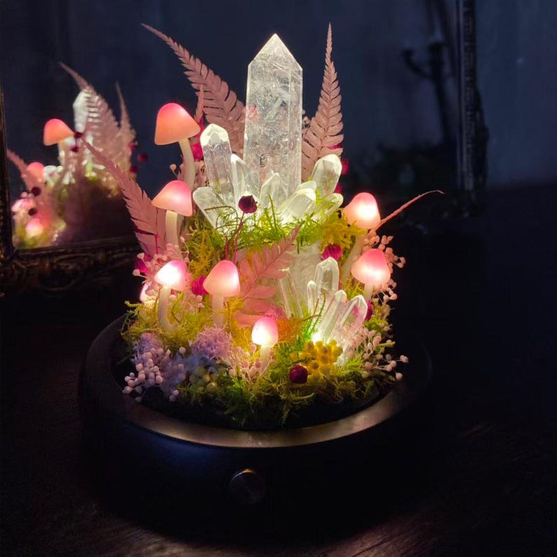 Crystal Mushroom Night Light with Wooden Base, Pink Glass Table Lamp, USB or Battery Powered, 17 cm