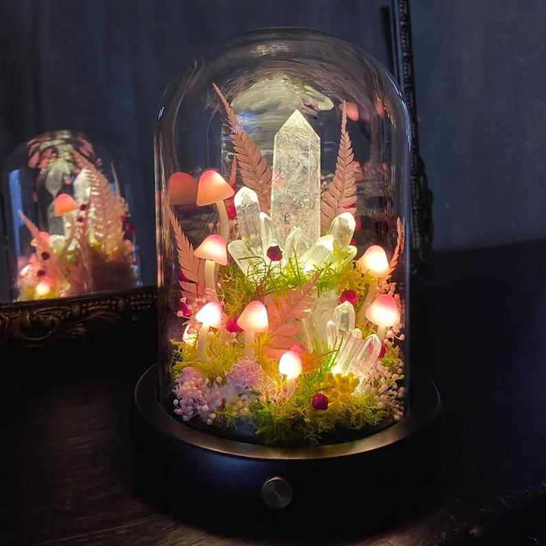 Crystal Mushroom Night Light with Wooden Base, Pink Glass Table Lamp, USB or Battery Powered, 17 cm