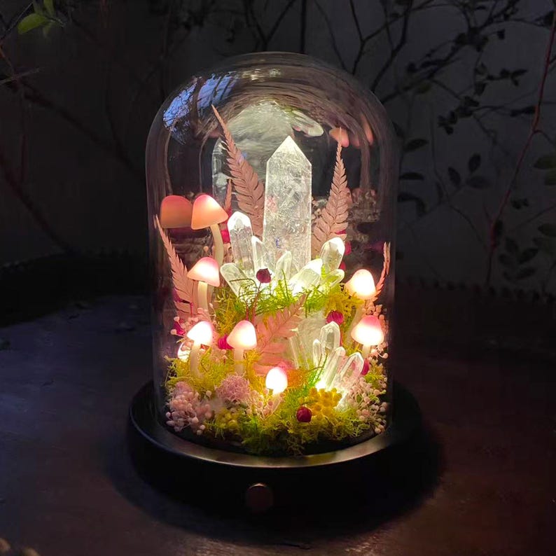 Crystal Mushroom Night Light with Wooden Base, Pink Glass Table Lamp, USB or Battery Powered, 17 cm