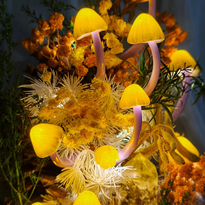 Mushroom Lamp LED Night Light Handmade Crystal Dome Light for Home Decor Battery or USB Powered